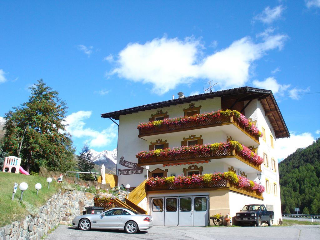 Hotel Alpenfriede 쿠론베노스타 외부 사진