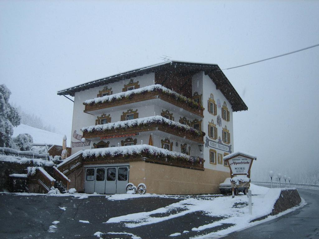 Hotel Alpenfriede 쿠론베노스타 외부 사진